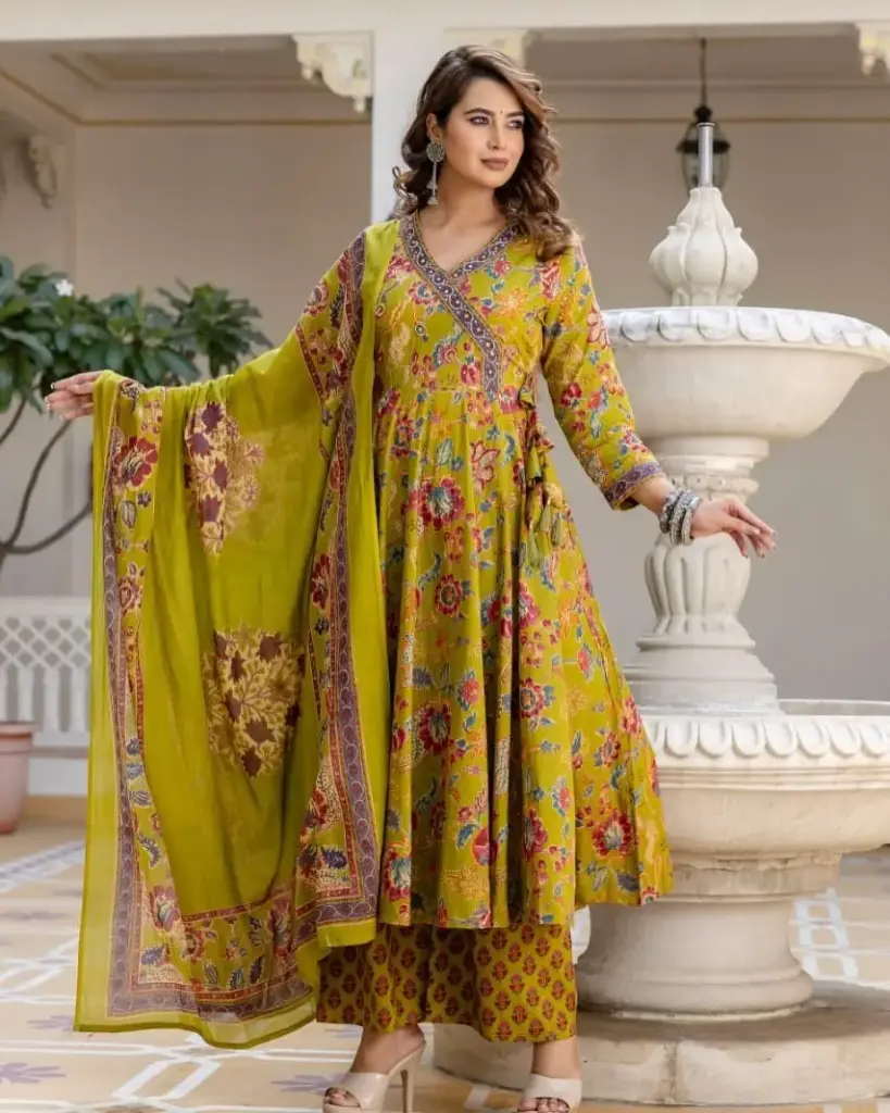 Printed kurti sets