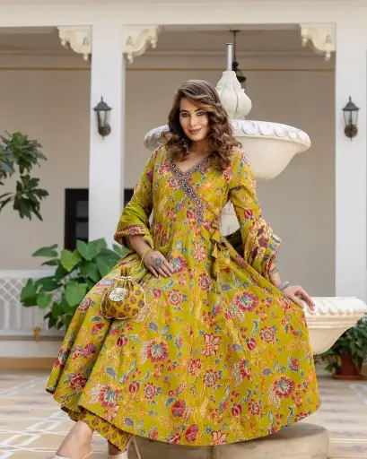 Printed kurti sets